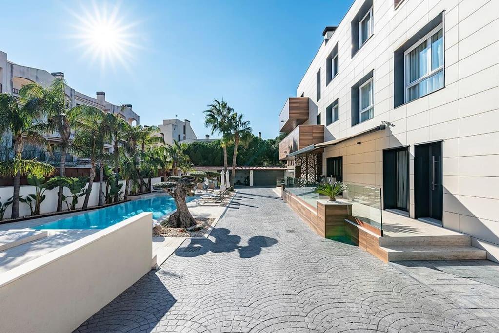 5 Stelle Piscina, Jacuzzi, Wifi - 2 Min Dal Mare Appartement Miami Playa Buitenkant foto