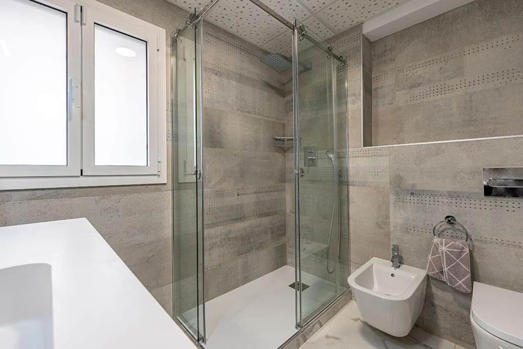 5 Stelle Piscina, Jacuzzi, Wifi - 2 Min Dal Mare Appartement Miami Playa Buitenkant foto