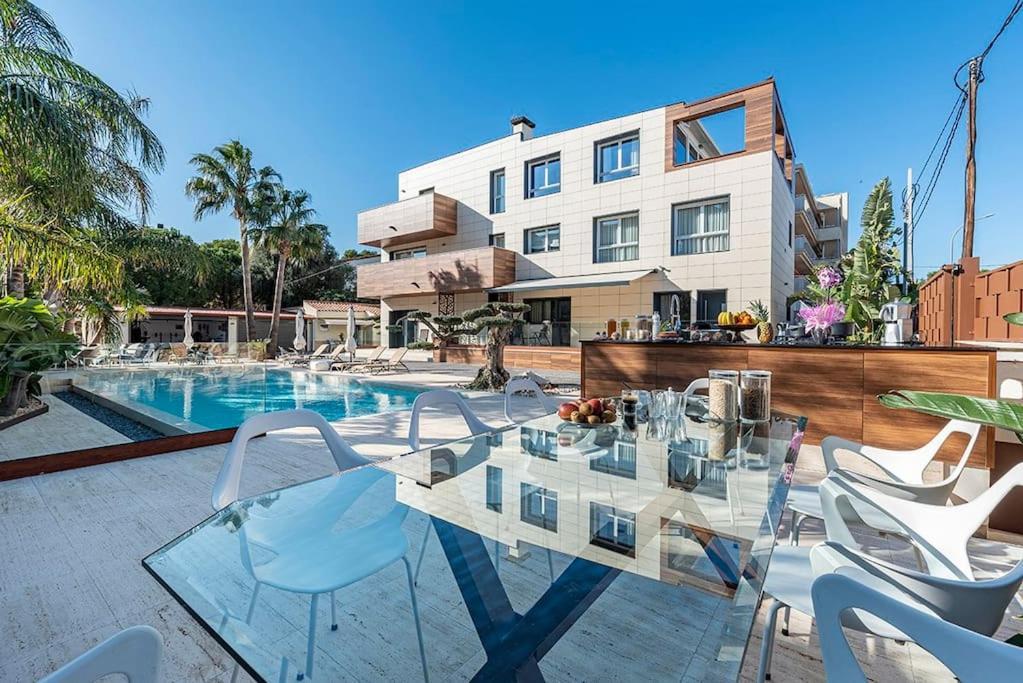 5 Stelle Piscina, Jacuzzi, Wifi - 2 Min Dal Mare Appartement Miami Playa Buitenkant foto