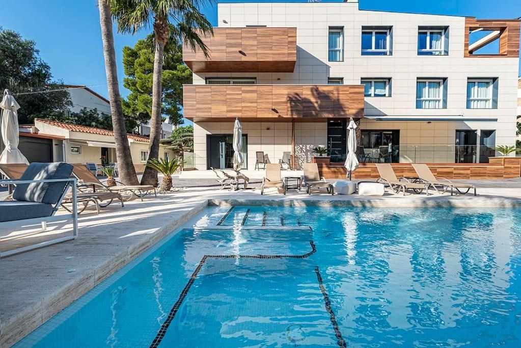 5 Stelle Piscina, Jacuzzi, Wifi - 2 Min Dal Mare Appartement Miami Playa Buitenkant foto